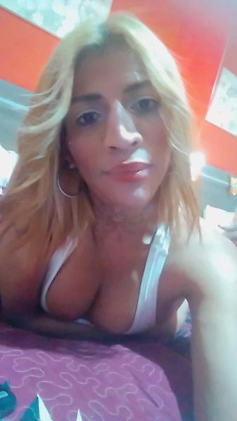 Hola soy andy  una linda y bella chica trans de 26 años para conplacerte en cualquier fetiche y fantasía que quieras hacer estoy dispuesta para ti ven y disfrutemos un poco de full sexo y ful penetracion Con buena Dotación Y un cuerpo muy delicado y muy femenino Te espero Consultame bebe 🔥😈🔥
