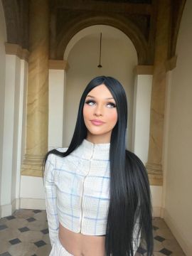 Mia Jolie