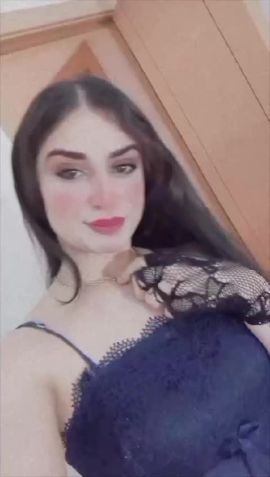  Almas Queen