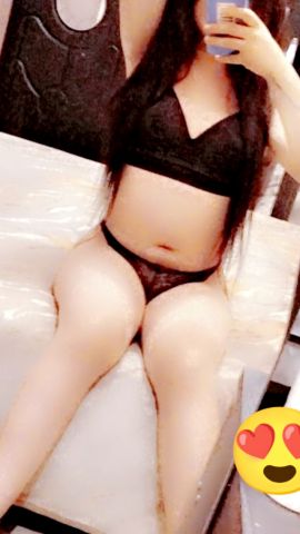  Almas Queen