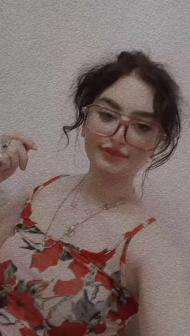  Almas Queen