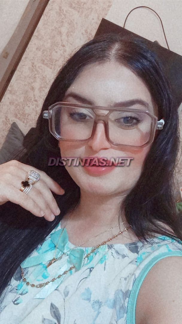  Almas Queen