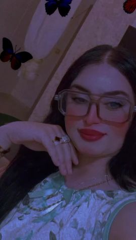  Almas Queen