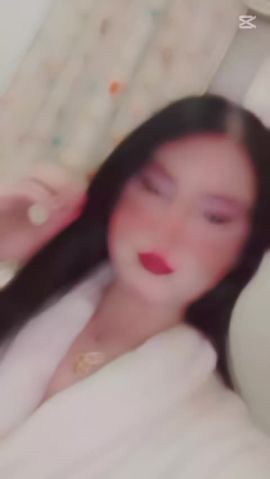  Almas Queen