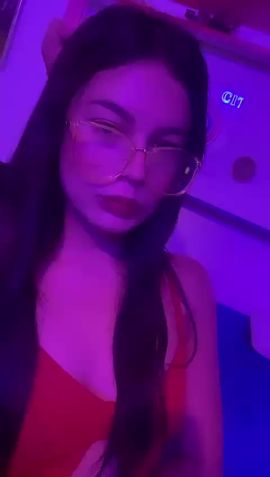 KIM HERMOSA 