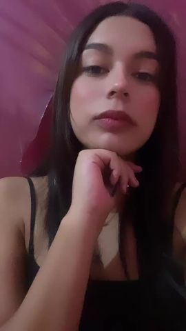 KIM HERMOSA 