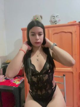 KIM HERMOSA 