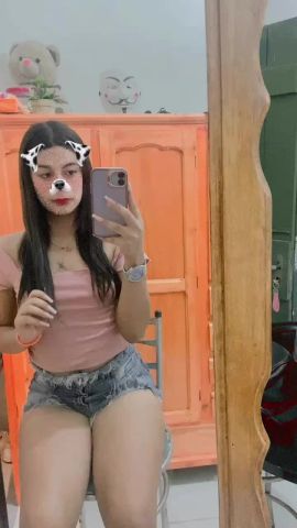 KIM HERMOSA 