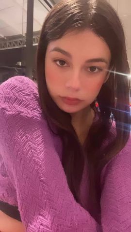 KIM HERMOSA 