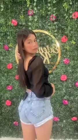 KIM HERMOSA 