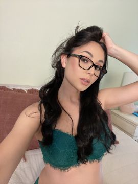 Juicy Alicia
