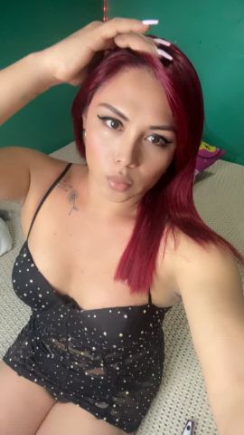Sharom laynez