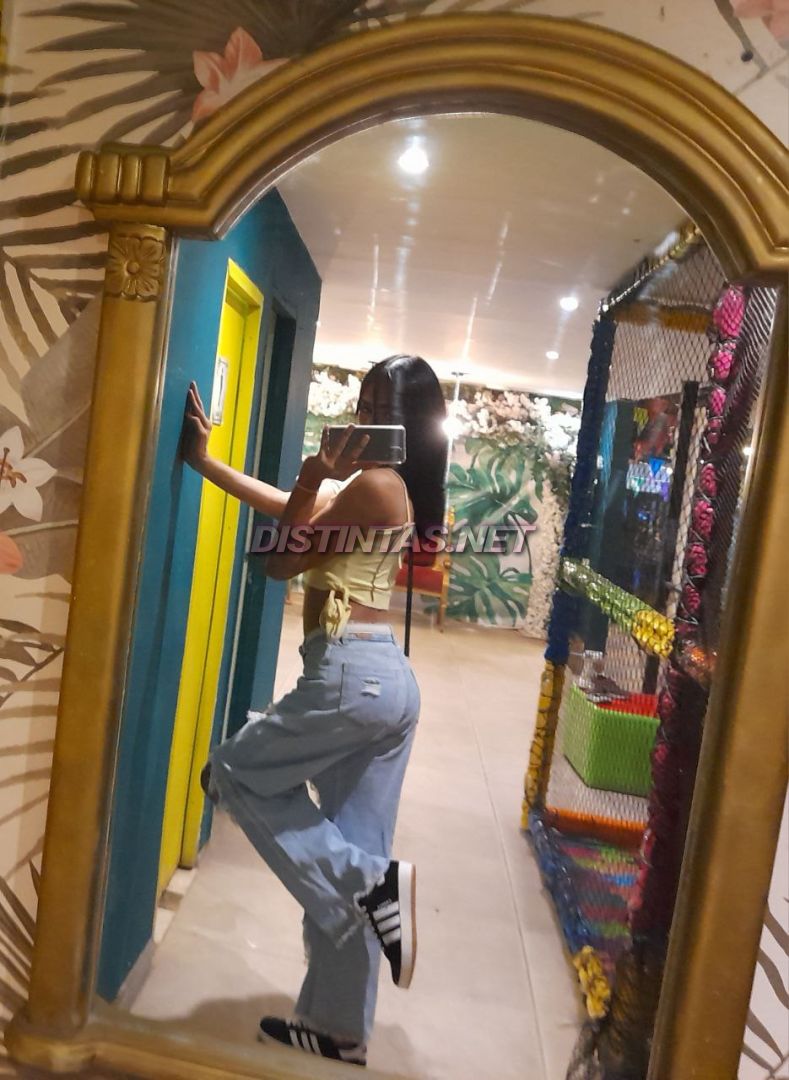 lili Victoria 