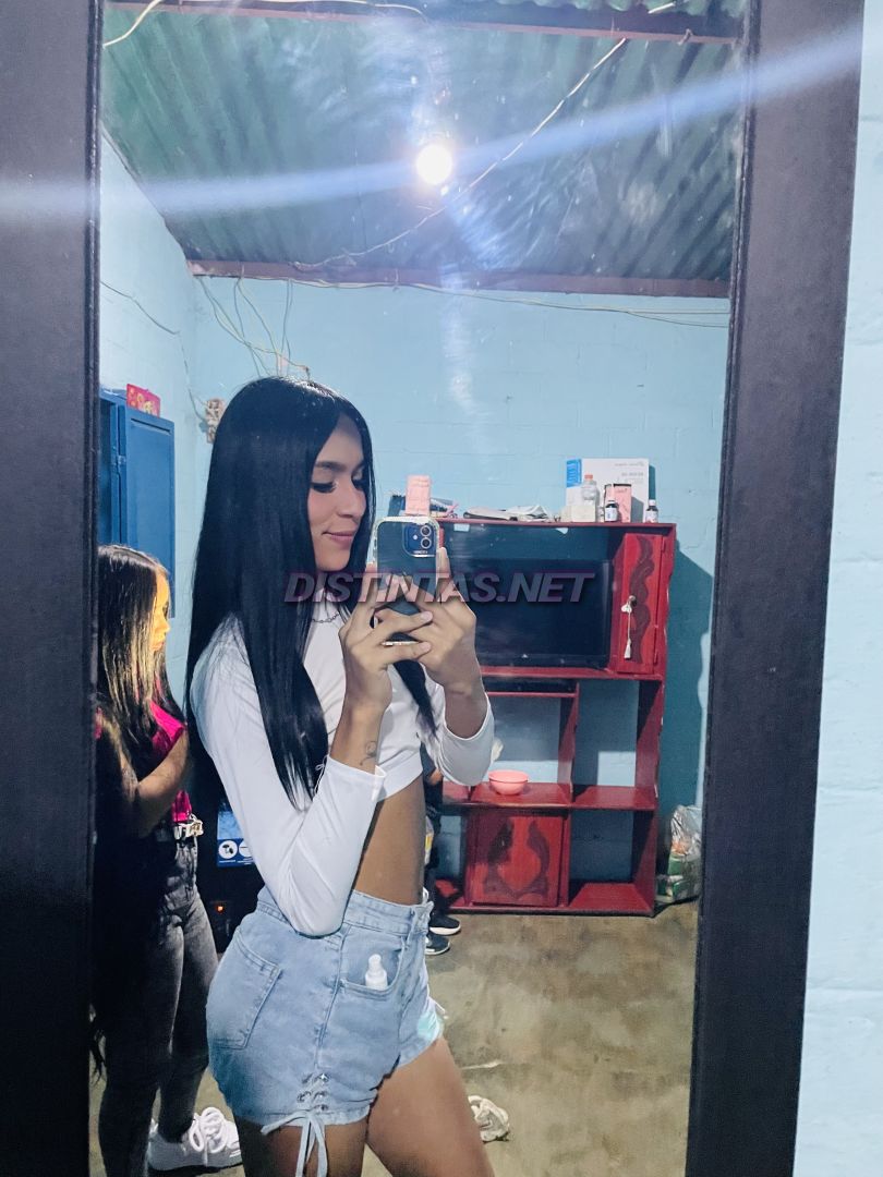 lili Victoria 