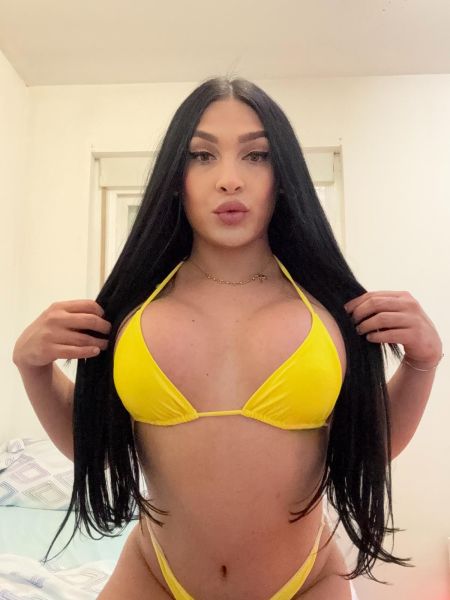 Hola, soy Antonela, joven 26 años INSTAGRAM ; Antonella1x

¿Te gustaría hablar y saber un poco más de mí? 

Te invito a que me hables ? 💶🥰