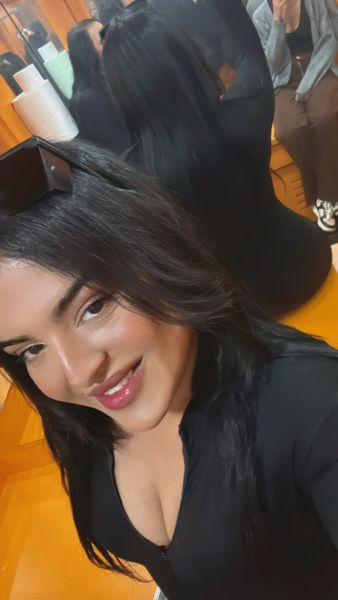 Its kylie 23 yo tunisian i live in aouina curvy and yummy white meat  come have a taste and tell the rest about how does it feel my throat and hole are ready for u to be dipped drilled by your lovely Cock yummy 😋 