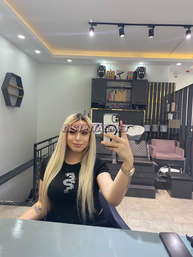 Mira Candan