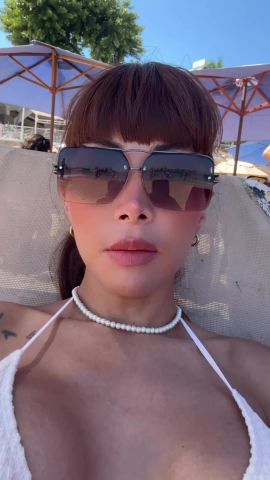 Hellen C
