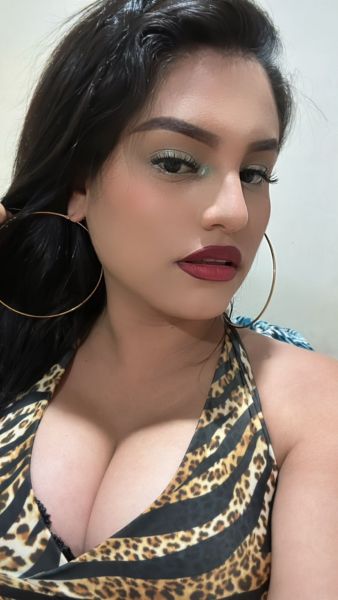 Me encanta ser alegre y divertida al momento de hablar 🤭