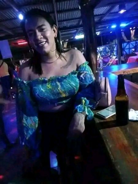 Soy una chica inolvidable amistosa, amable, cariñosa