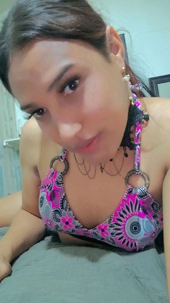 Hola cariño soy Alexandra chika nueva en tu pais tu Reyna ideal Te brindo roll de activa y pasiva lechera full de ardiente 🥵
Oral natural
Besitos con lengua
69 mutuos
Juegos eróticos
Masajes relajantes full morbo bebé
Américana real
Lechita en tu boca 👄
Contacto ilimitados en la hora bebé 🥰😍😘🙈🥵 todo rico sin apuros ven y disfrútame pocos días papasito en tu ciudad 🥵🙈💋😈