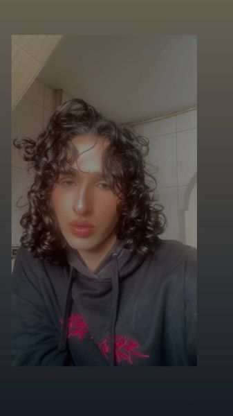 Soy una chica real , descomplicada , aventurera, me gusta la diversión y el sexo en todos sus formas , soy complaciente , cariñosa , amable , sumisa , soy muy sexy ,me gusta bailar , las conversaciones, me gusta divertirme en especial , me gusta vivir fantasías , me gusta el sexo al aire libre , me gustan los espacios de la naturaleza, soy deportista, me gusta conocer y aprender nuevas cosas , me gusta todo lo social 