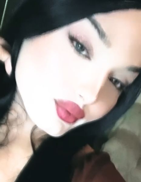 Hello iam sandy laroza iam a shemale from tunisia 🇹🇳 i wanna meet yall just call me and come to my house babes 