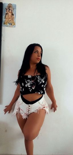 Nathalia Paris 