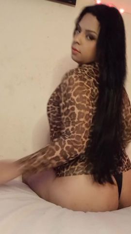 Nathalia Paris 
