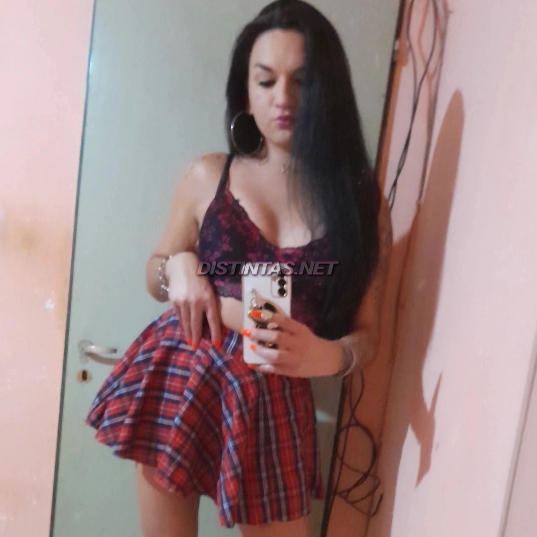 Ariana L