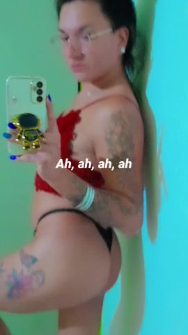 Ariana L