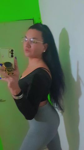Ariana L