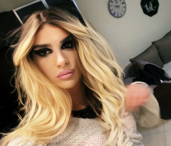 🇪🇸Hola y soy morena de argentina estoy en tirana por pocho tiempo im trans  active en pasivo me gustan la lodos pero No tengo tetas
 
Hello im
Morena from argentina im in tirana for some week im tras more activ and pasiv i like everything im open for all  but i dont have boobs 
