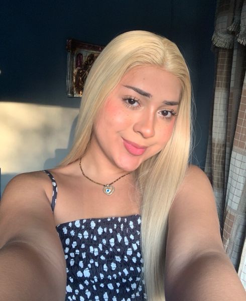 Holii me llamo Sharon gisell tengo 20 años y estoy nuevamente por aca en la plataforma ofreciendo servicio de video llamadas y packs información especifica al privado, ¡Si buscan la economia no soy la indicada, soy full exigente y atiendo solo determinados clientes que me causen confianza prefiero cobrar un poquito mas y que todo sea un servicio de calidad cero hoteles de mala muerte 🙃🩷🎀 (Video llamada de confirmación gratuita) 