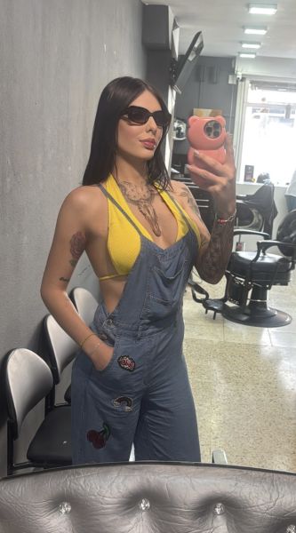 Hola, me llamo Jeka  soy una exclusiva Escort de nivel premium.

Conmigo vas a pasar el mejor momento de tu vida.

Soy una chica trans encantadora, muy agradable y con muchas ganas de conocer personas divertidas, con las que pueda experimentar de momentos inolvidables.

Me gusta mucho salir a saborear una buena copa de vino mientras comparto una charla interesante entre amigos. 

También me encanta salir a bailar por cualquier discoteca que ponga mis ritmos latinos preferidos.

Sin lugar a dudas, una de mis mayores pasiones es viajar por diferentes lugares del mundo, para conocer hermosos paisajes y aprender de otras culturas.

Vivo cerca a puerto Banus  te animo a que me contactes al 637044114 

 empezar a compartir todas estas actividades juntos. 

¡Lo pasaremos tan bien que me querrás ver de nuevo!