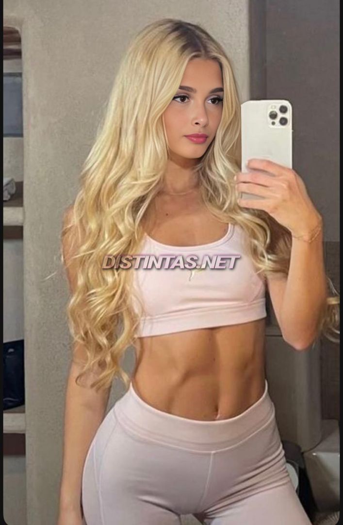 Angelinna blonde 