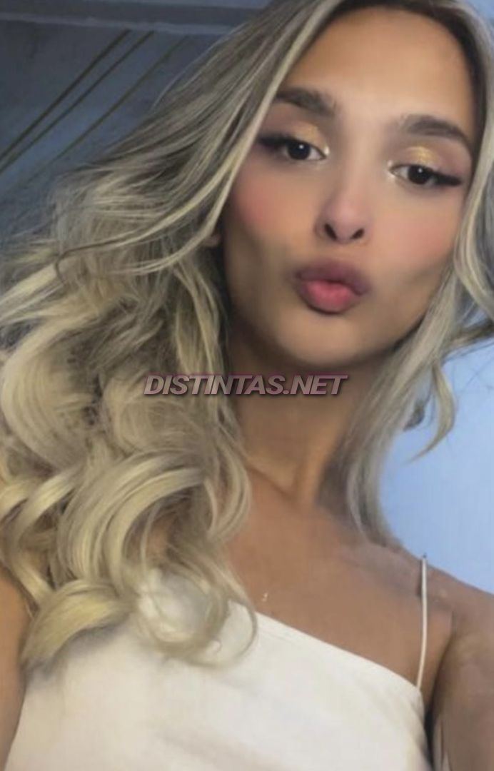 Angelinna blonde 