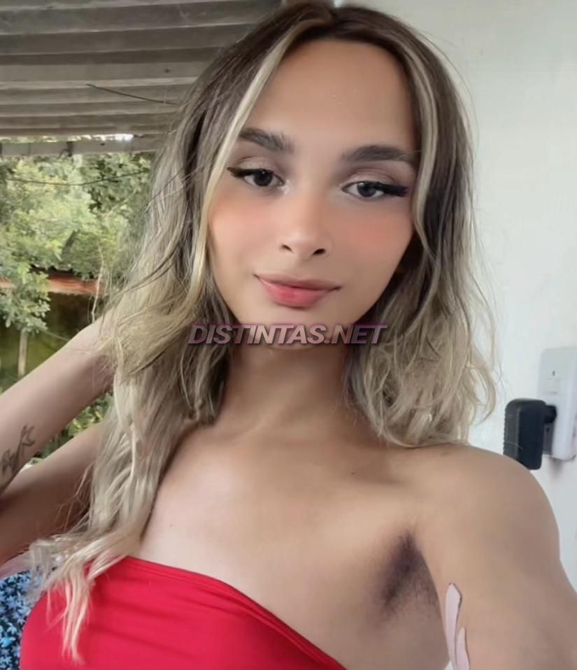 Angelinna blonde 
