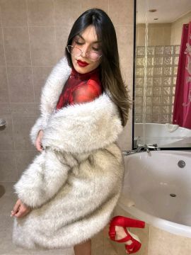 Mia Valentina 