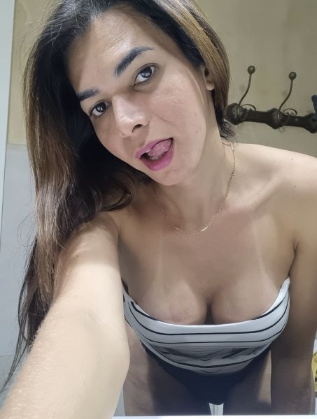 Soy Amanda, una trans increíble, si quieres pasar un buen rato llámame, soy educada, amigable, cariñosa y cariñosa.  