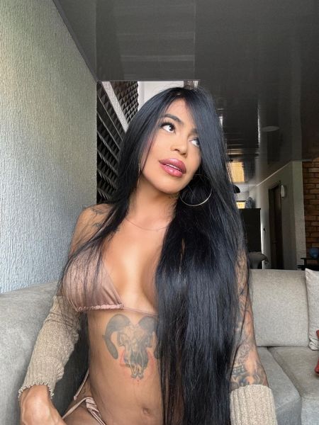 Soy una chica tan especialmente te ofrezco servicios virtuales videollamadas o puedes suscribirte en mi onlyfans I am a girl so special I offer you virtual video call services or you can subscribe on my onlyfans  