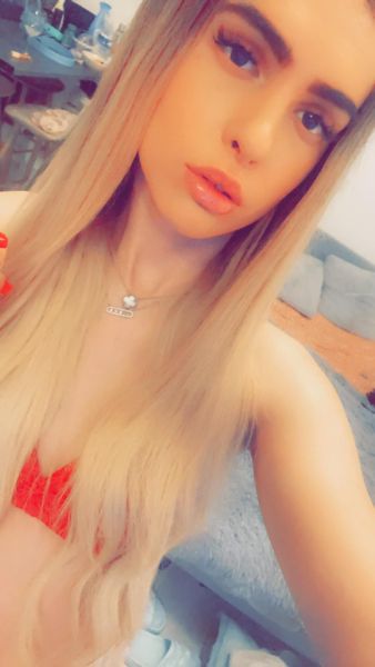 Hello guys, i am thiana a beautiful and young transexual. 
SNAPCHAT : Thianaikova16 

My photos are completely réal and without editing 

I am active dominant or passive submissive 🔥

Im Bett I am very complete and compliant and I will fulfill all those fantasies that you always had in mind I can guarantee you. 

CALL ME BABY 
0605639530 
Preferably by message, with your origin and your age ! 

SNAPCHAT : thianavip

INSTAGRAM : Thiana_aaa