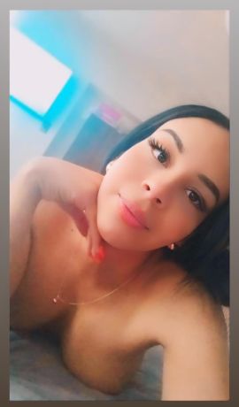 Amelia Vega