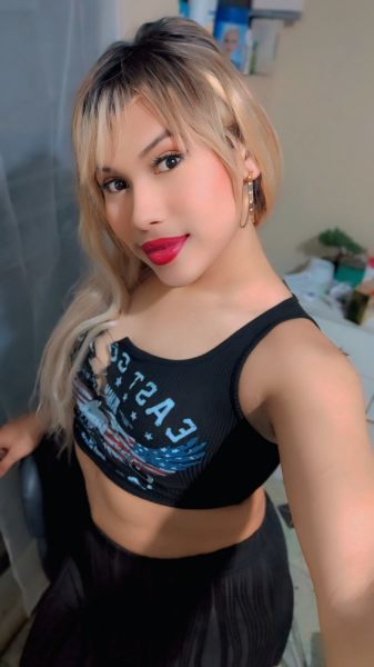Hola ❤️ me llamo Fernanda, tengo 25 años pasiva y versátil ❤️  si deseas pasarla rico y cumplir tus fantasias contactame +50372384623 nada de pérdidas de tiempo, solo directos. También vendo contenido 🔞😘😈