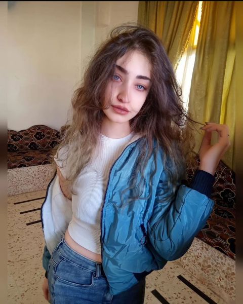 Roze transi 24,
انا روزي شيميل 24س
بعمل فيديو كول وسكسي فون 
وبقابل بشروطي