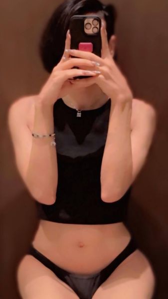 I’m karma ladyboy 24y live in cairo 