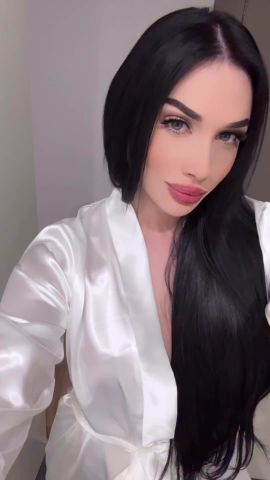 Vanessa Nakary