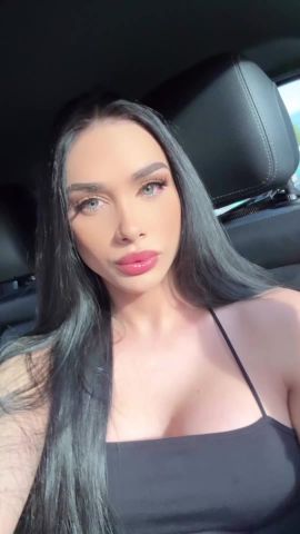 Vanessa Nakary