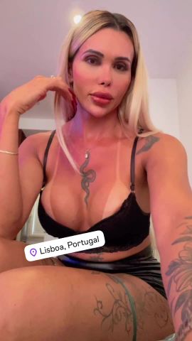 Nikole Jolie
