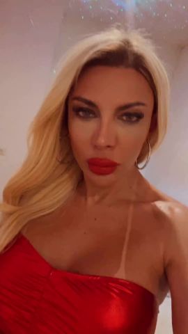 Amanda Lear